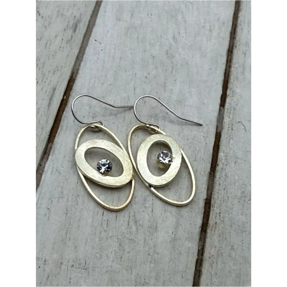 Elegant Gold-Tone Oval Drop Earrings with Crystal Accent